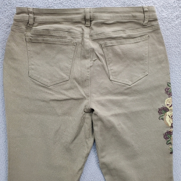 Denim 24/7 Jeans Womens Plus Size 16W Floral Printed Olive Green - Picture 6 of 8